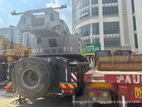 Used 220Ton Zoomlion Truck Crane from Top Factory