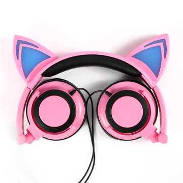 Auriculares con cable para niños con orejas de gato y LED que brillan intensamente