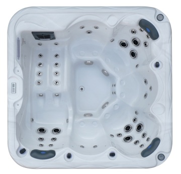 Massage-Whirlpool für 6 Personen im Freien