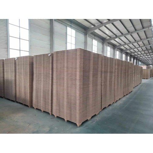 Compress Pallet with Cheap Rate