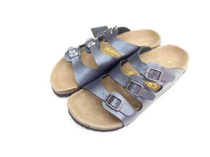 Wholesales women beach sandals slip-on casual slippers outdoor
