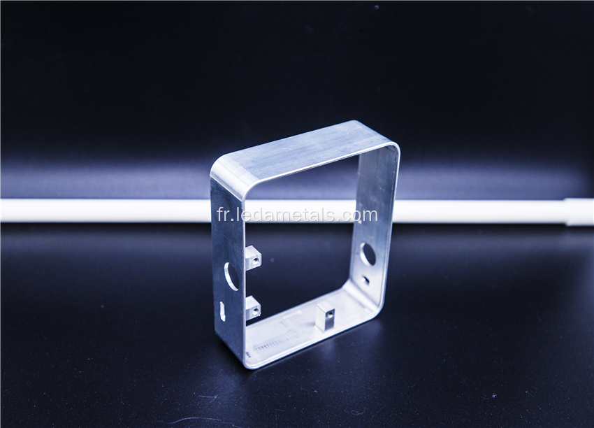 Profil industriel personnalisé Extrusion d'aluminium CNC Parts