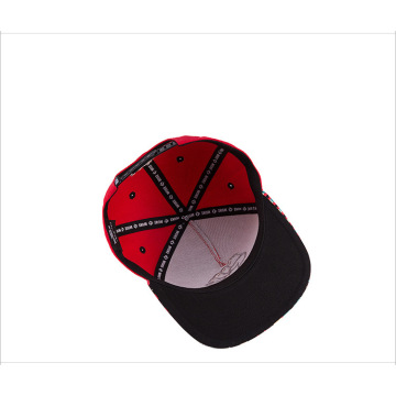 Geborduurde baseball cap met platte rand en kaartsticker