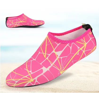 Source Supplier: Men's Aqua Water Shoes - New Design
