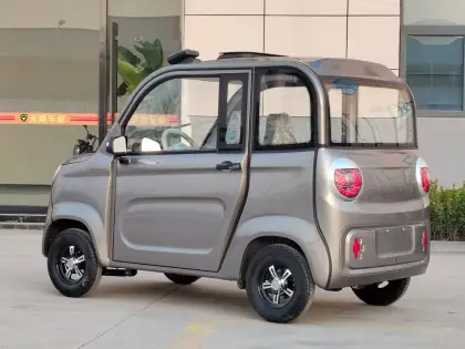 4 Wheeled Electric Passenger Small Car