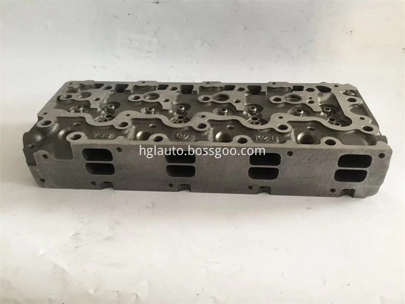 V3300 CYLINDER HEAD