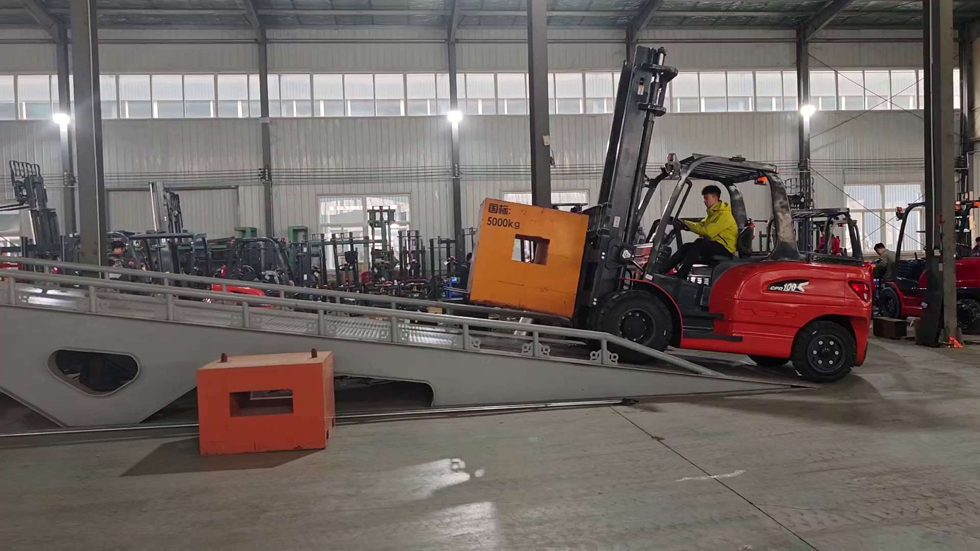 Heavy Duty 5Ton 7Ton 10Ton Chinese Diesel All Terrain Forklift
