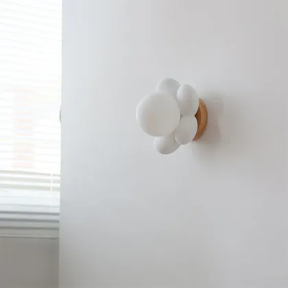 Flower Wall Lamp: Elegant Lighting Solutions