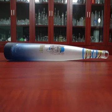 Long Neck Glass Vodka Bottles China Colored 500ml Liqueur Bottle