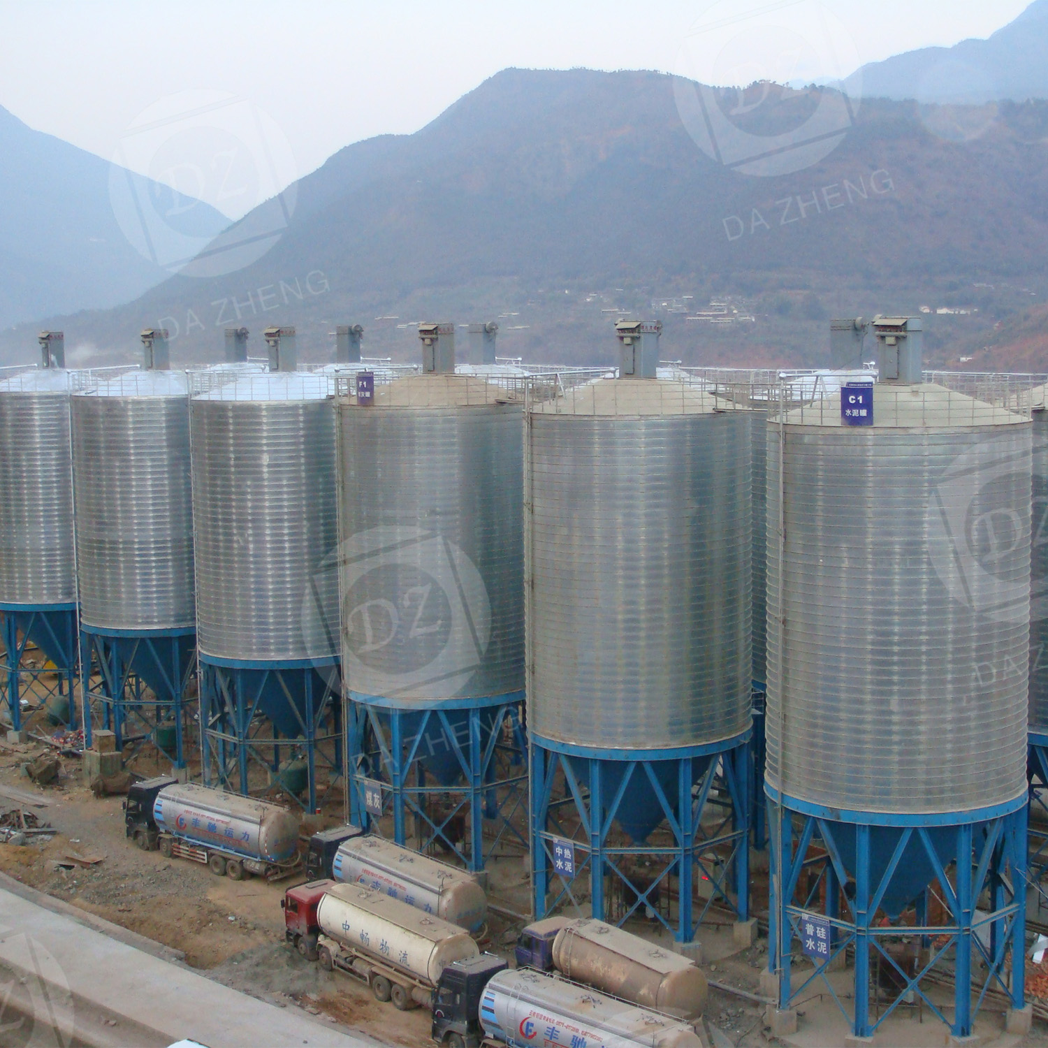 Steel plate silo for waste metal recycling