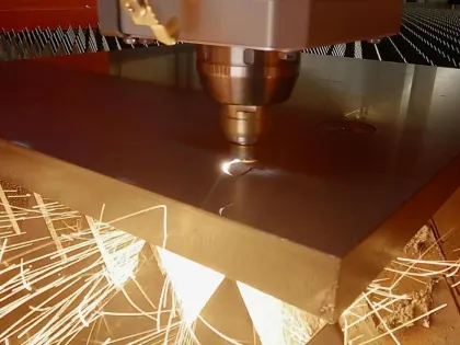 DNE Fiber Laser Cutting machine
