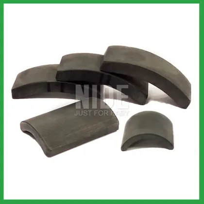 Roll tile type ferrite magnetic material