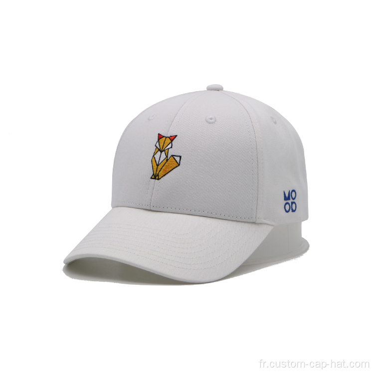 Casquette de baseball blanche construite