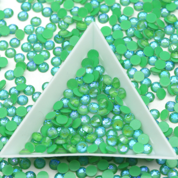Whystone: Customizable Green Crystal Flatbacks - Bulk Luminous Glass Rhinestones with Glowing Effect