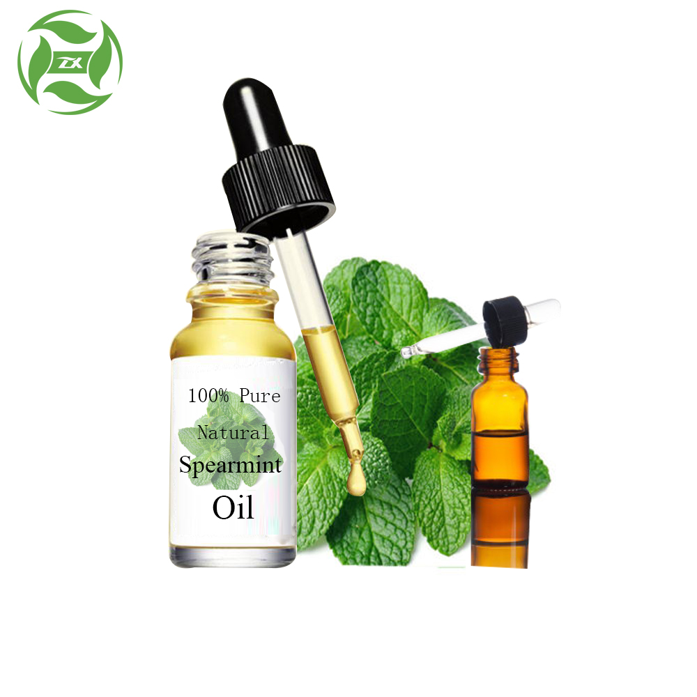 Aceite esencial de menta puro para la belleza.