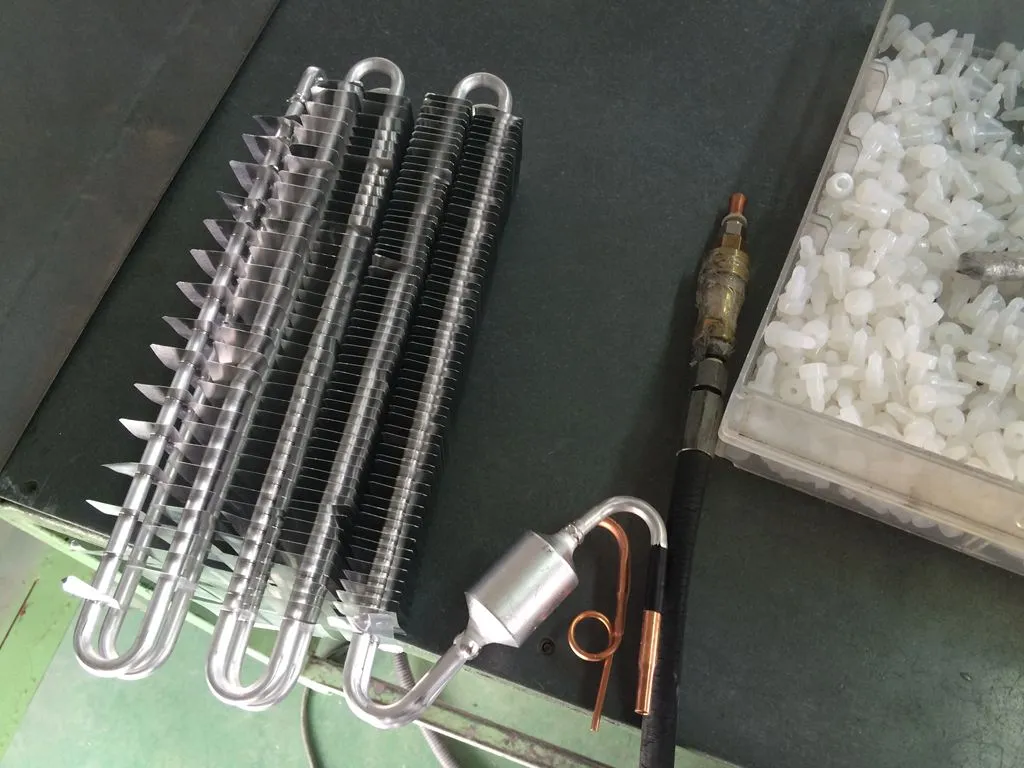 アルミコイル用自動アキュムレータコンデンサー溶接機