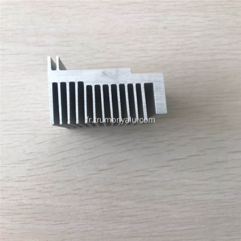 Aileron de refroidissement de radiateur en aluminium extrudé CNC 3003