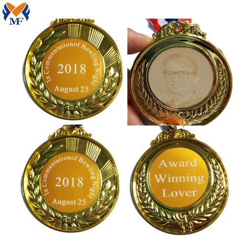 Personalized custom made logo sticker medals