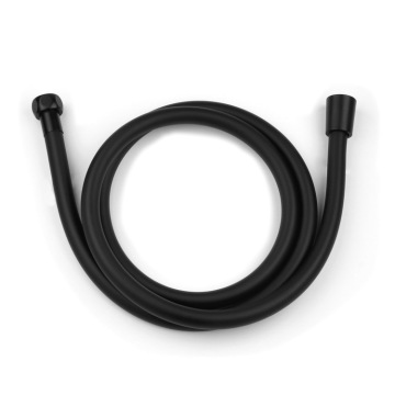 黒いPVCフレキシブルシャワーホース1.2mハンドシャワーとビデの噴霧器のための高圧