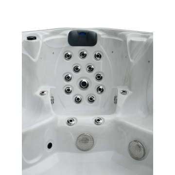 Smart large capacity hot tub for 7-person