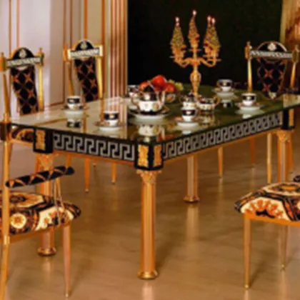 Golden Plated Royal Family Wedding Dinner Table Setup