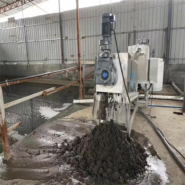 Sludge dewatering machine6