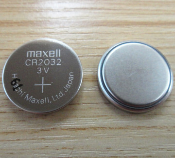 Maxell CR2032 lithium button cell