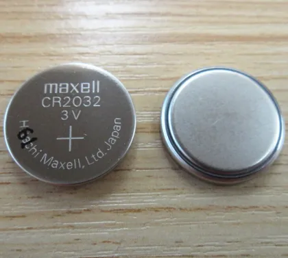 Maxell CR2032 lithium button cell