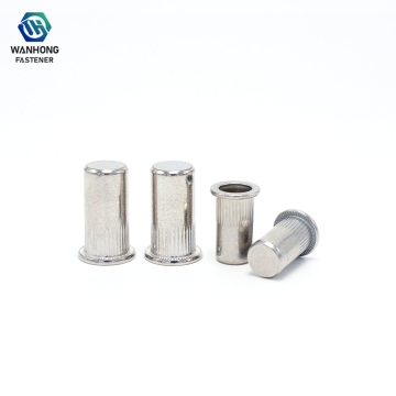 Fixations d&#39;étanchéité pré-intégrées pour les applications de trous borgnes