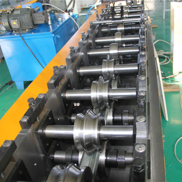 Ceiling grid cold forming machine