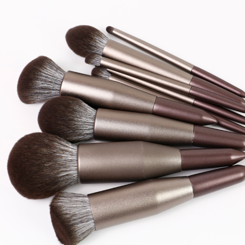 I-8pcs i-makeup brush isetyenziselwa ukwenza i-label yangasese ibrashi