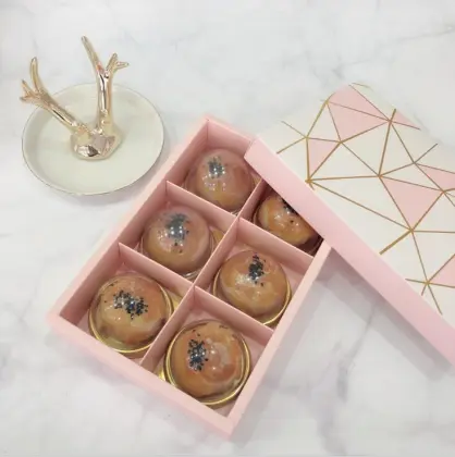 Pink bakery cookie gift boxes