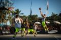 baldosas de plástico ajustables en la cancha de baloncesto