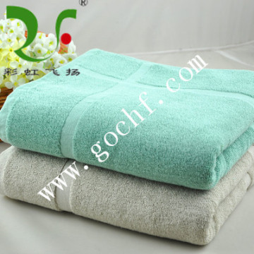 luxury in relief band border dobby bath mat