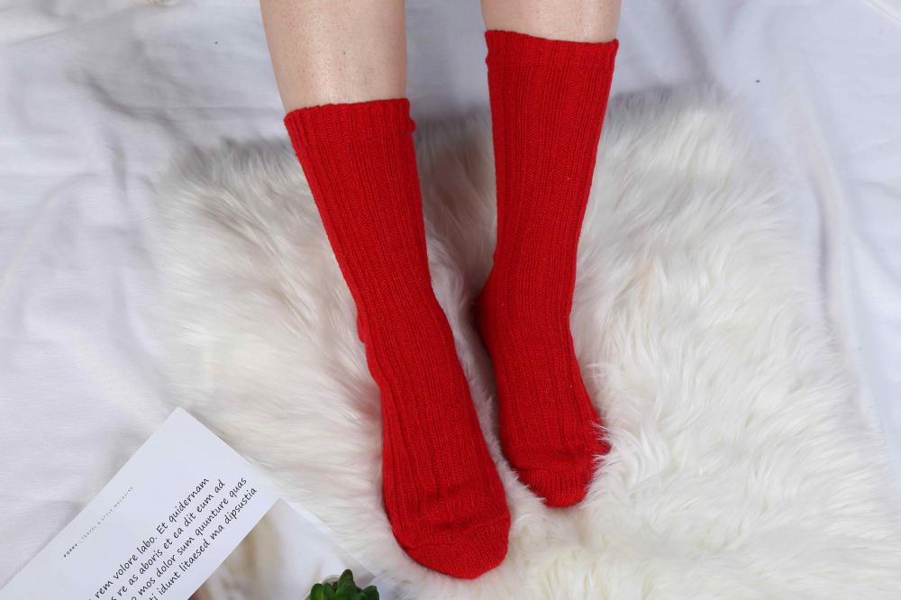 Autumn and winter wool thermal stocking mid-tube