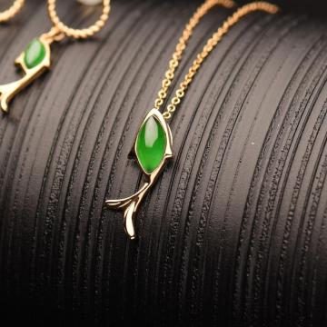 Bijoux de jadéite glacial vert impérial en or blanc 18K