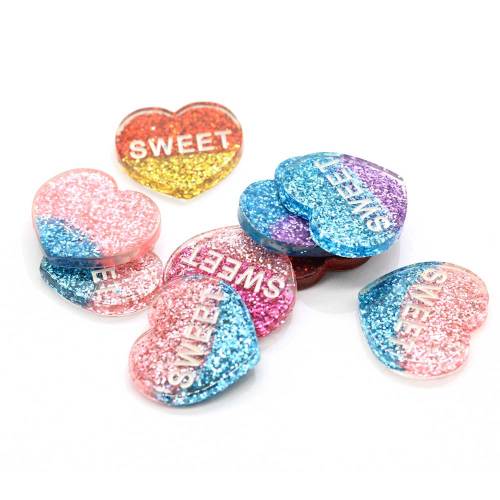 100 Stück / Lot Glitter Herz Cabochon Mix Farbe Sweet Heart Resin Craft für Frauen Mädchen Haarnadeln Ring Zubehör