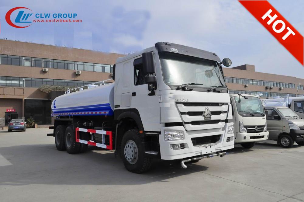 العلامة التجارية الجديدة HOWO 6X4 25000litres Road Sprinkler Truck