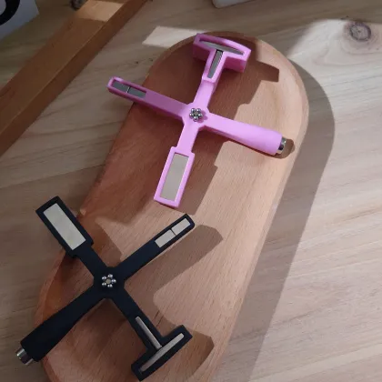 2024 New Design Cateye Gel Nails Magnet Tool for Nail Salons