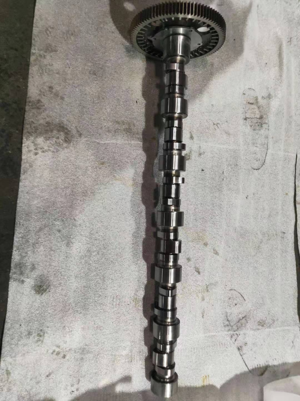 CAT C13 camshaft 2237468 10R2132 223-7468