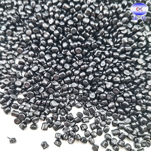 Advanced Black Masterbatch 825 para processamento de plástico