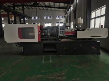 PET injection molding machine for preform
