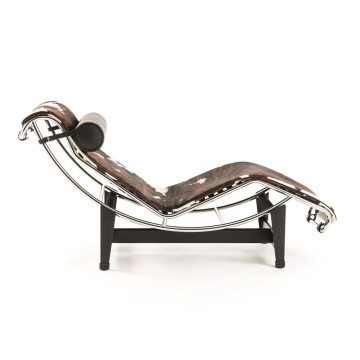 Cassina Le Corbusier LC4 ស្រែកស្បែកសត្វសេះវែង