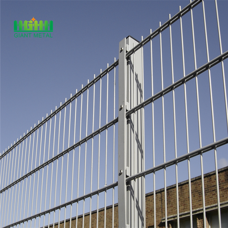 2018 hot sell products 868 welded wire mesh fence double wire fence