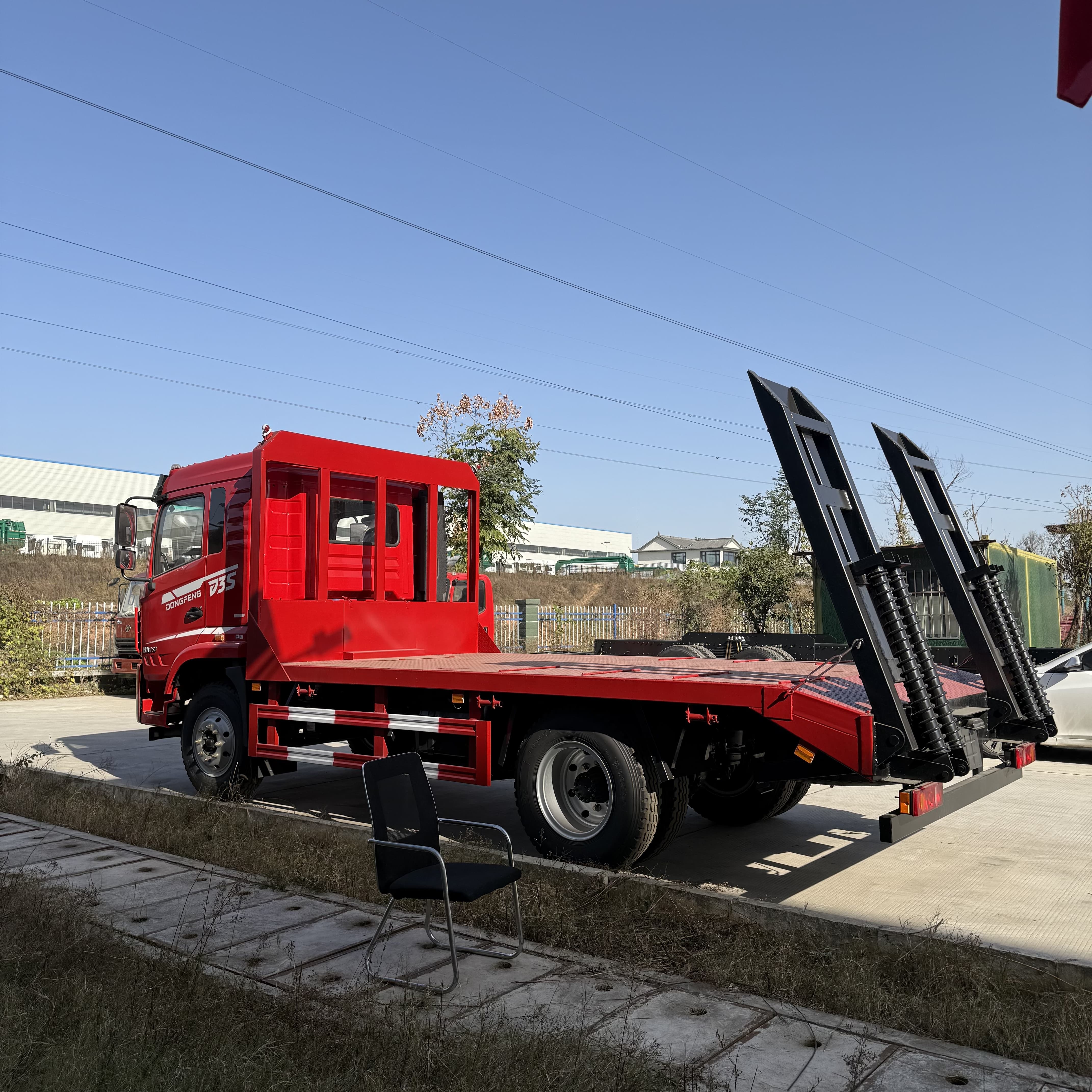 Heavy Duty Flat Plate Wrecker with Dongfeng Technology