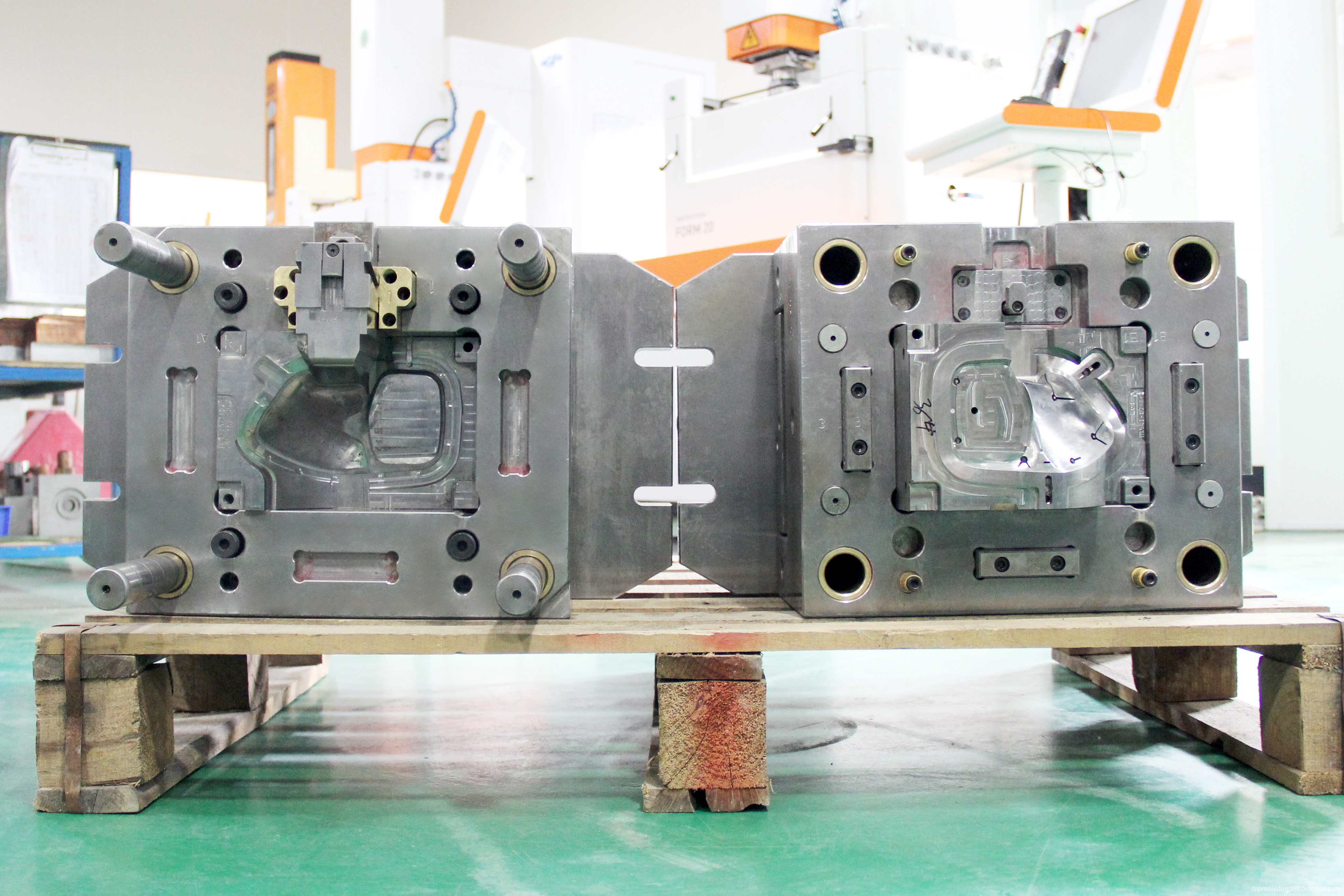 Mold Mold