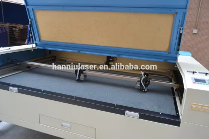 K1810 1800*1000mm co2 fabric national flag laser cutter