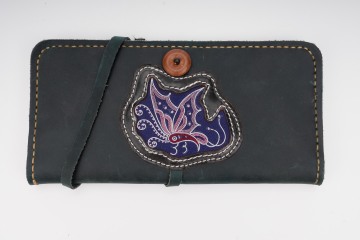 Yi Spiral Embroidery Leather Card Wallet
