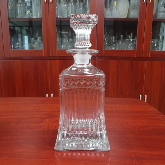 Personalised embossed gift set vodka decanter 500ml bohemian super flint crystal clear glass whiskey decanter with lid