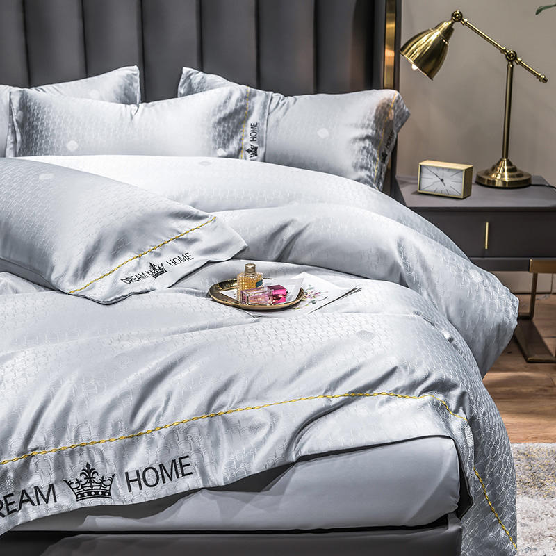 Embroidery homeuse bedding comforter luxury bedding sets